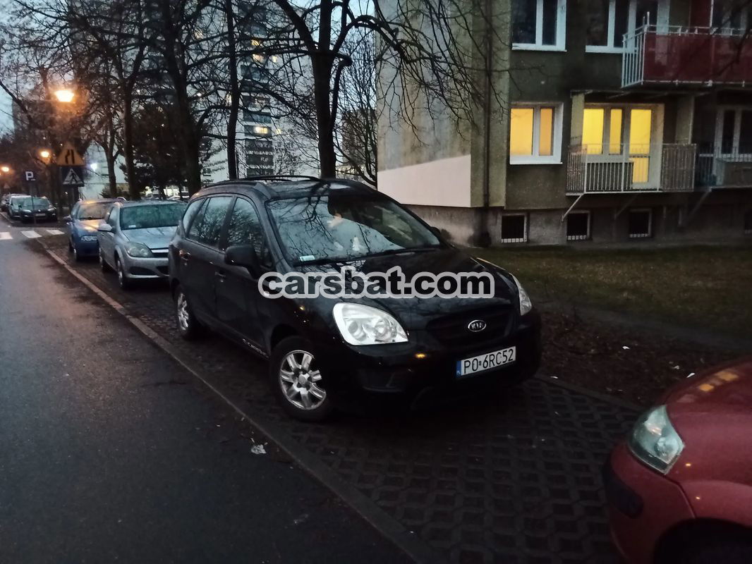 Kia Carens III 2.0 CVVT LX Basis 2008