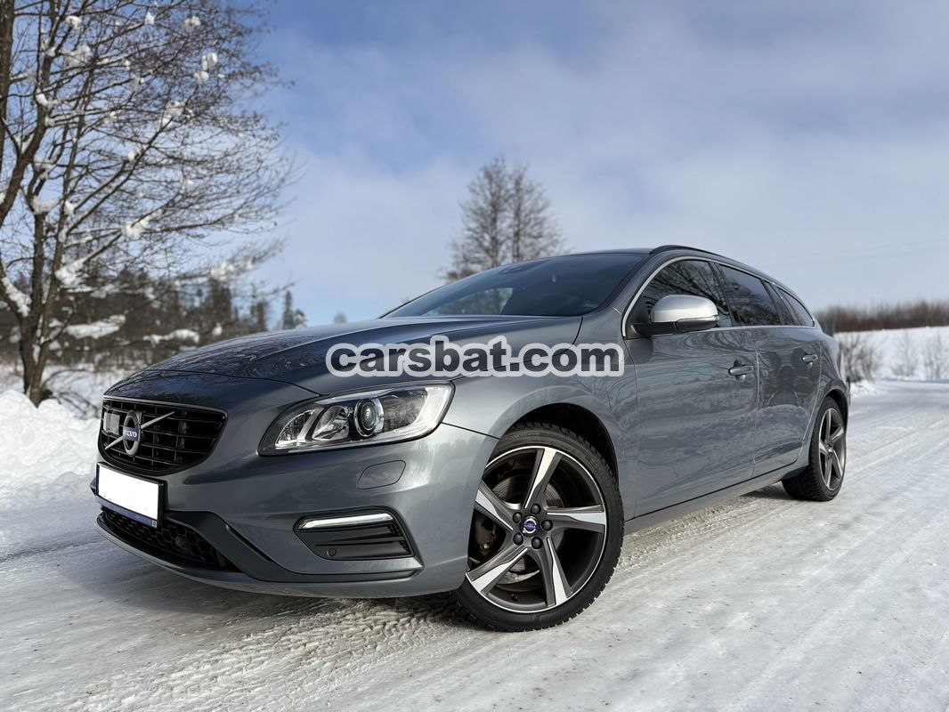 Volvo V60 I D3 Drive-E R-Design Momentum 2016