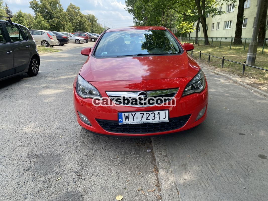 Opel Astra J 1.4 Turbo Cosmo 2010