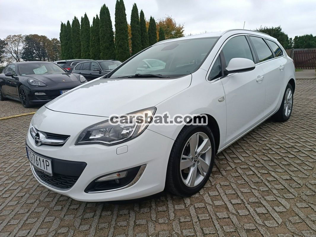 Opel Astra J 2012