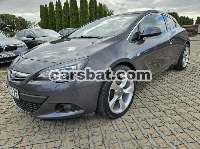 Opel Astra J IV GTC 1.6 T Enjoy 2012