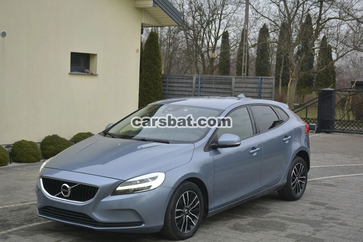 Volvo V40 II D2 Drive-E Momentum 2017