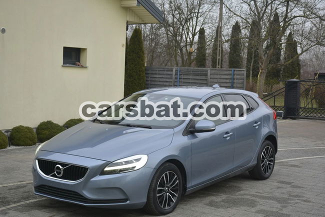 Volvo V40 II D2 Drive-E Momentum 2017