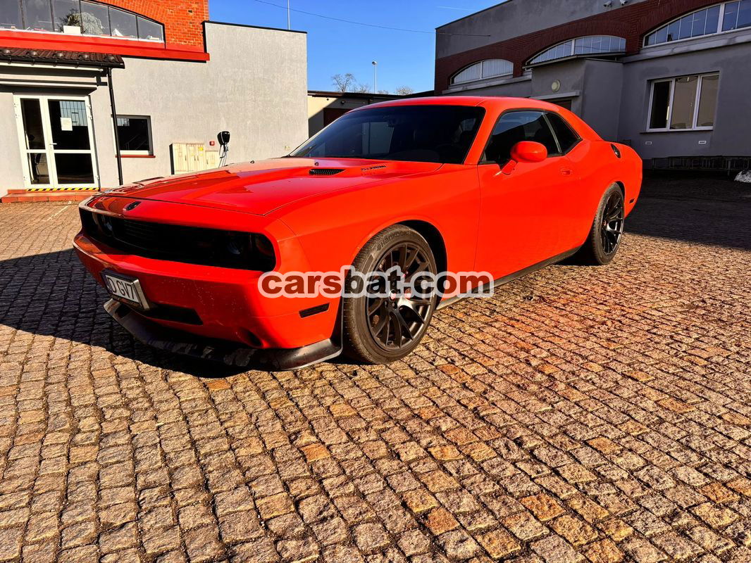 Dodge Challenger 6.1 SRT8 2010