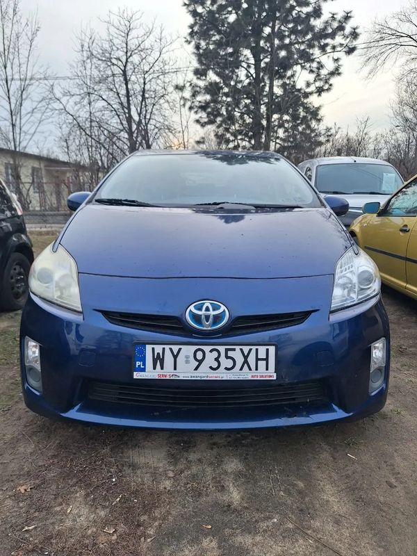 Toyota Prius III 1.8 HSD Active 2011