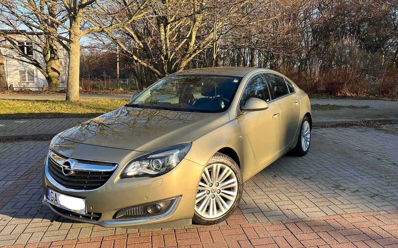 Opel Insignia A 2.0 CDTI Cosmo 4x4 S&S 2016