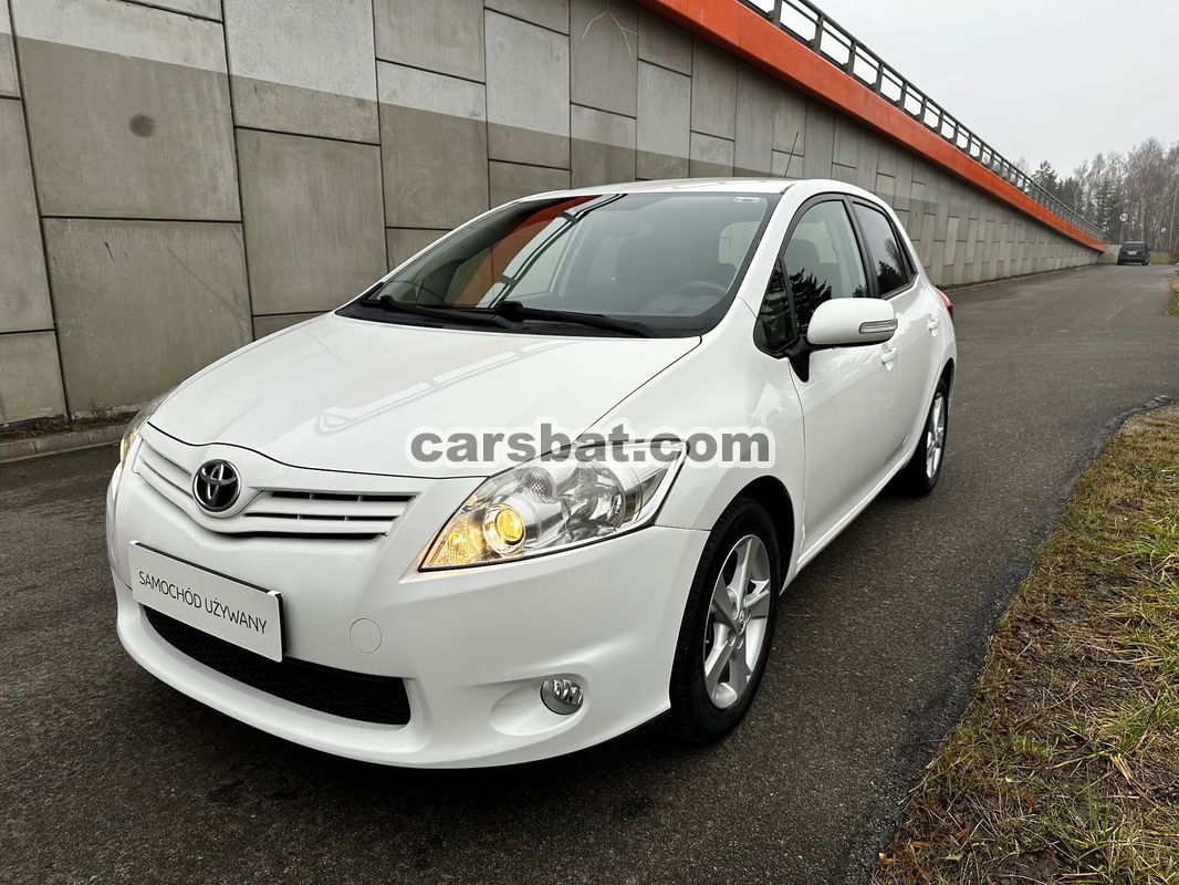 Toyota Auris I 1.33 Dual-VVT-i 2012