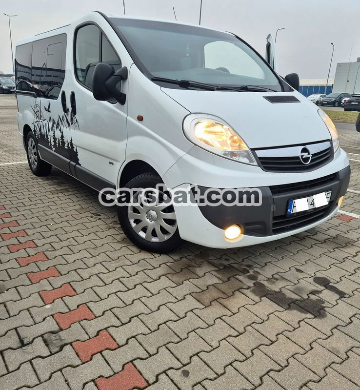 Opel Vivaro I 2.0 CDTI L1H1 Life 2011