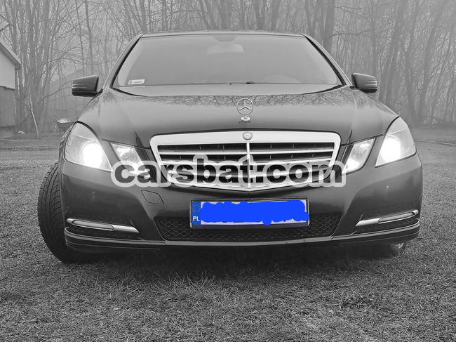 Mercedes-Benz E W212 200 CGI BlueEffICIENCY Avantgarde 2012