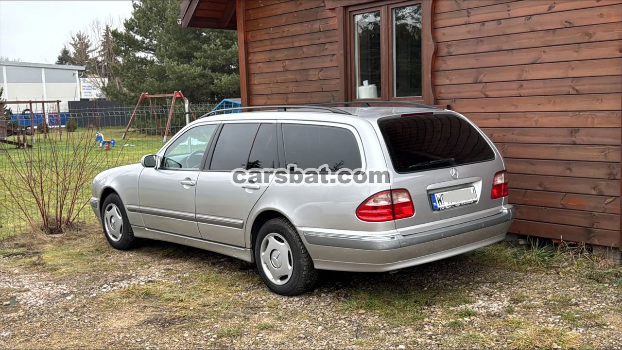 Mercedes-Benz E W210 2000