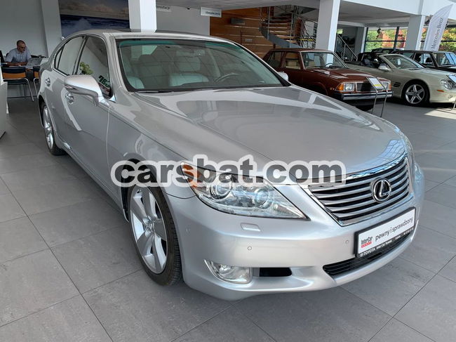 Lexus LS IV 2012