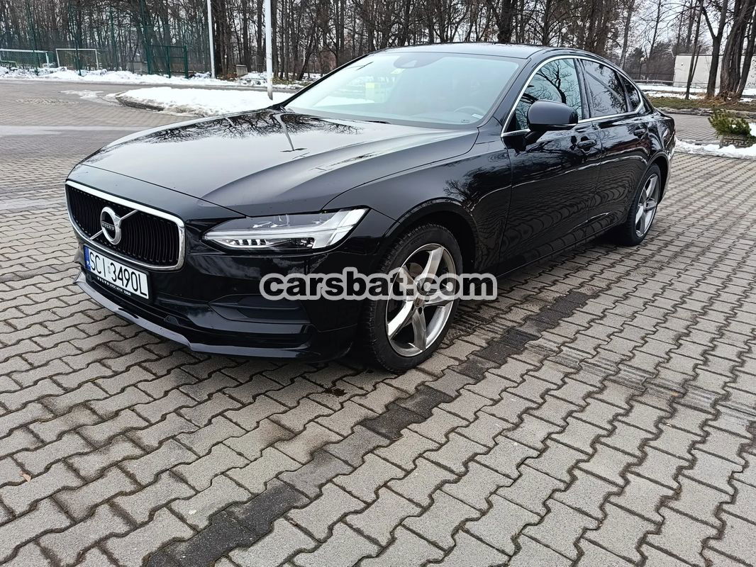 Volvo S90 D4 Momentum 2017