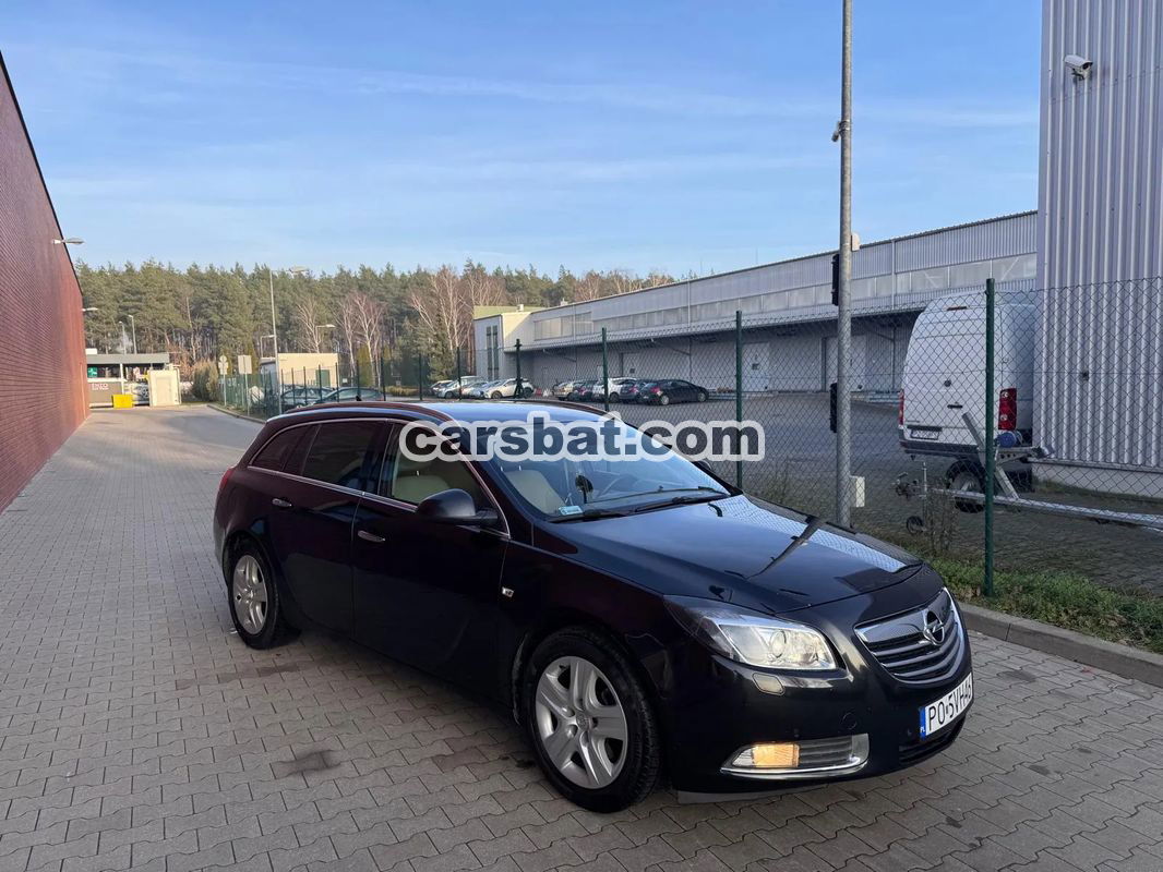 Opel Insignia A 2.0 CDTI automatik Design Edition 2011