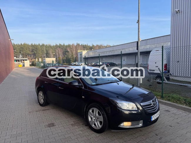 Opel Insignia A 2.0 CDTI automatik Design Edition 2011