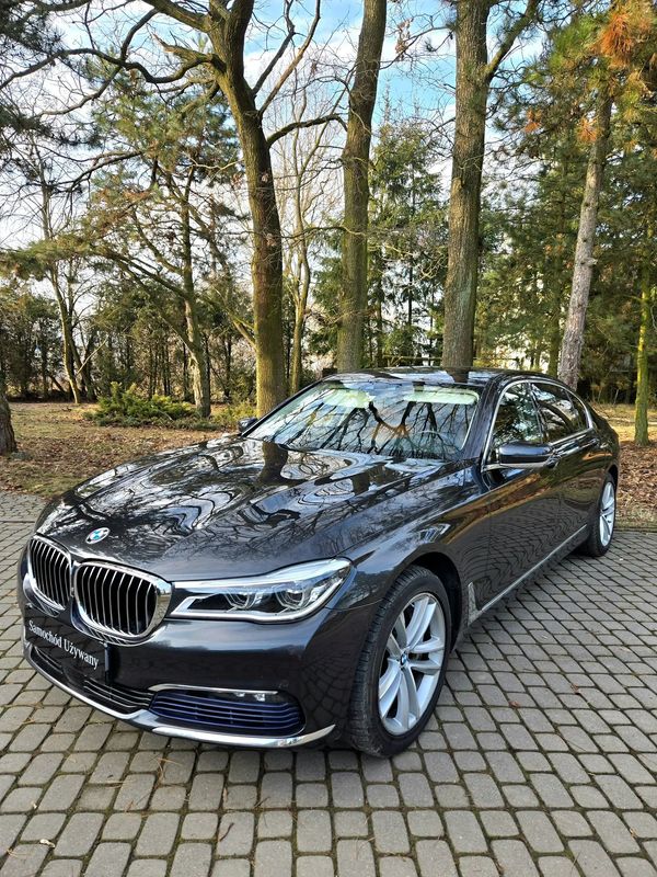 BMW 7 Series G11/12 750Li xDrive 2016