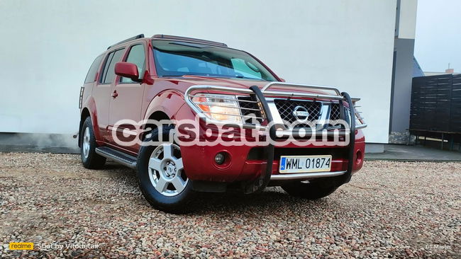 Nissan Pathfinder 4.0 V6 LE 2005