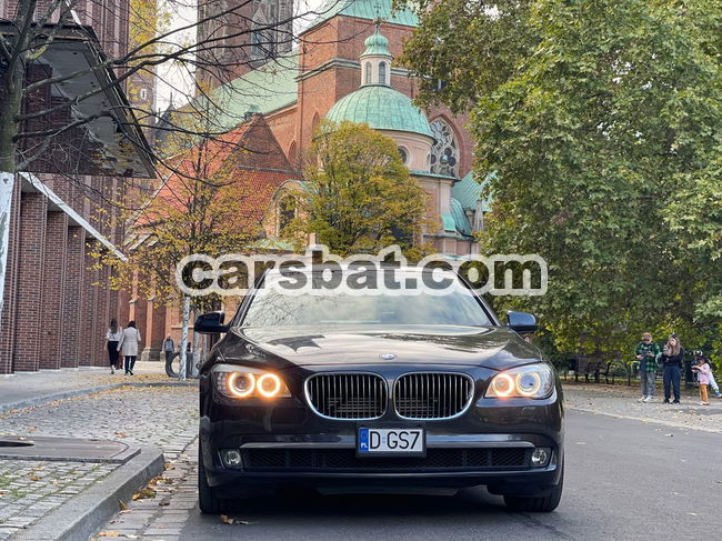 BMW 7 Series F01 750Li 2011