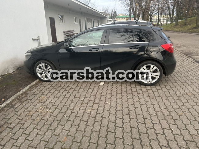 Mercedes-Benz A W176 200 CDI (BlueEFFICIENCY) 2012