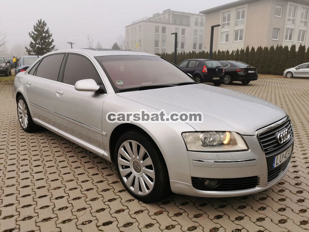 Audi A8 D3 4.2 L Quattro 2005