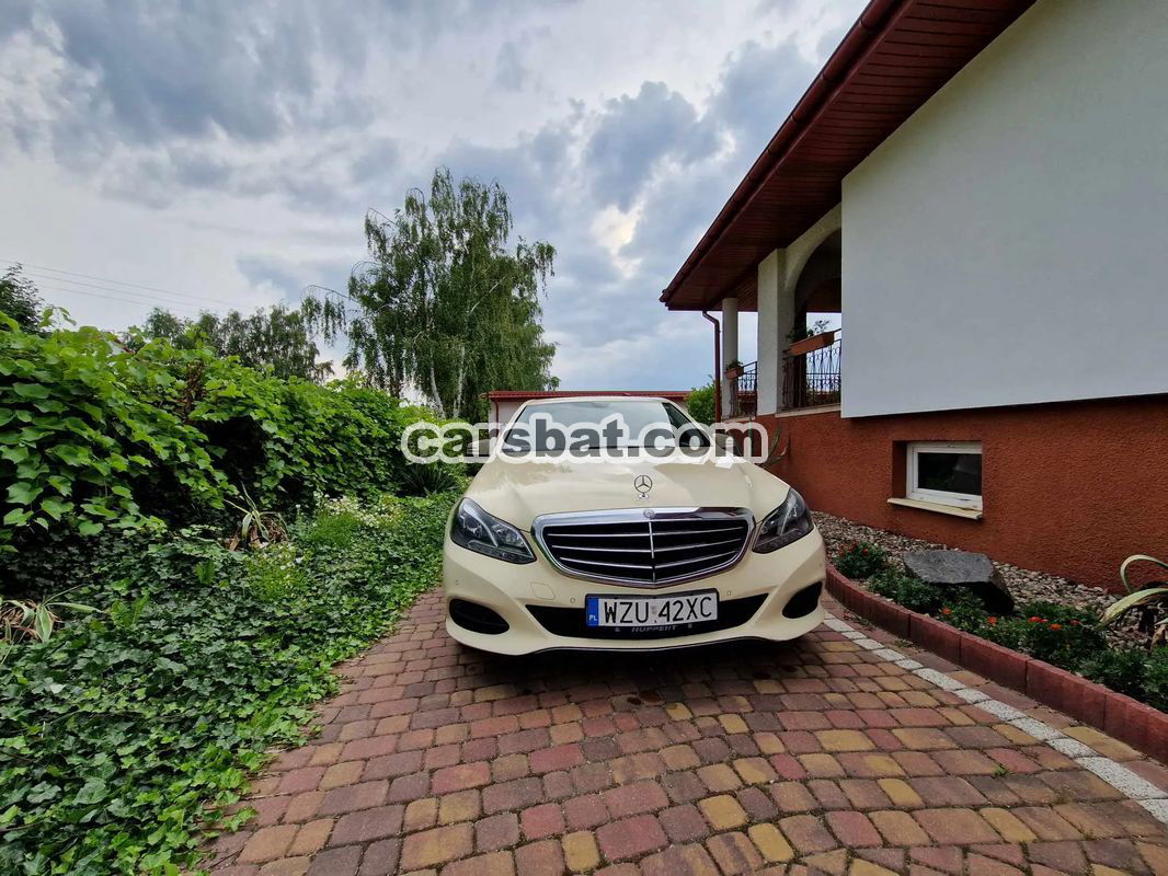 Mercedes-Benz E W212 200 T BlueTEC 7G-TRONIC 2014