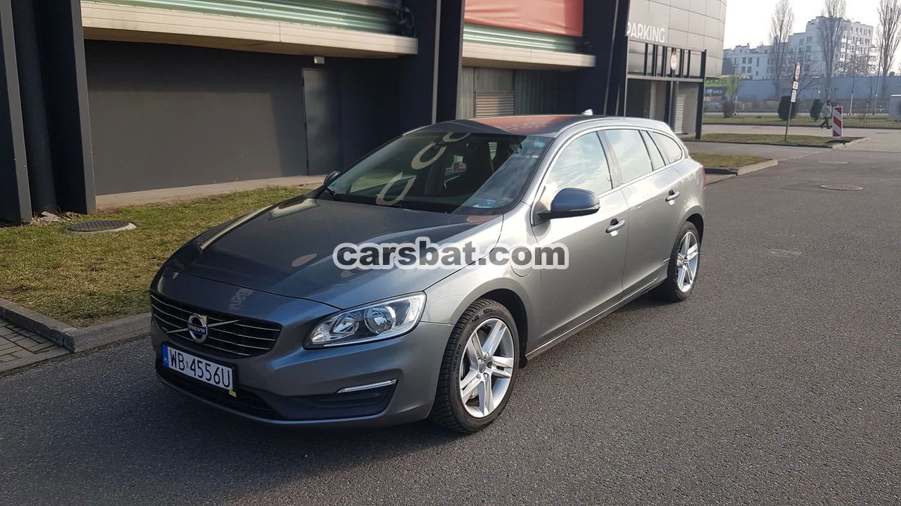 Volvo V60 I D6 AWD Plug-in Hybrid Summum 2016