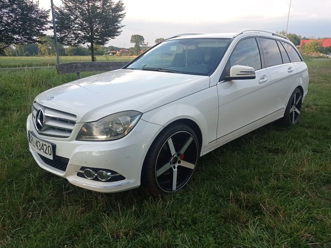 Mercedes-Benz C W204 220 T CDI Avantgarde Edition 2013