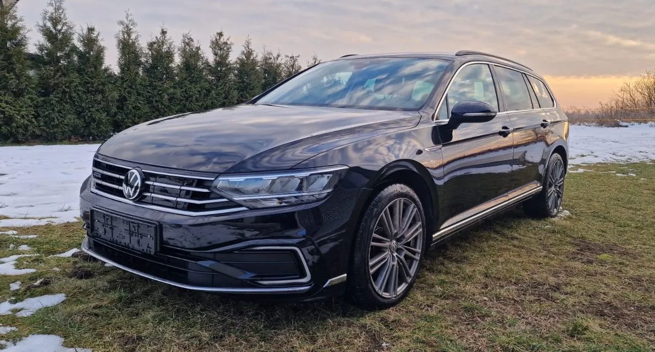 Volkswagen Passat B8 Variant 1.4 TSI Plug-In-Hybrid DSG GTE 2021