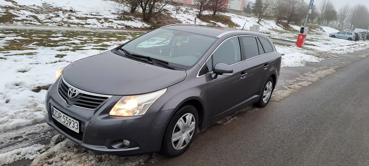 Toyota Avensis III 2010