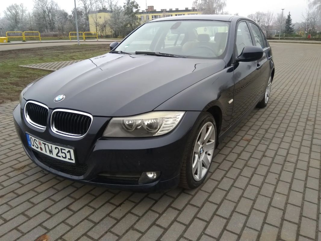 BMW 3 Series E90/E91/E92/E93 320i Edition Exclusive 2009