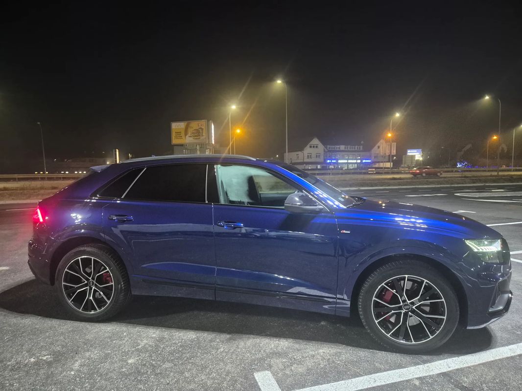 Audi Q8 60 TFSI e Quattro Tiptronic 2021