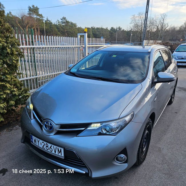 Toyota Auris II Hybrid 135 Comfort 2015