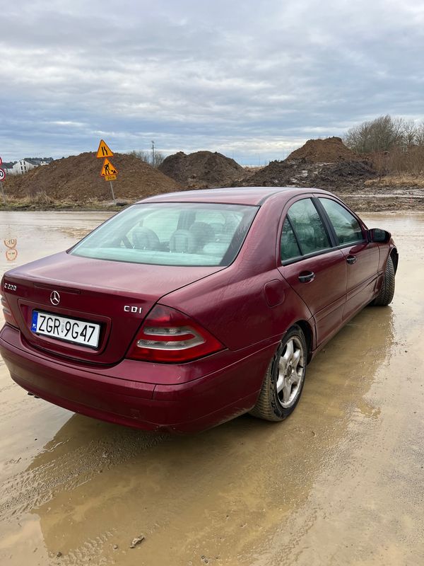 Mercedes-Benz C W203 2001