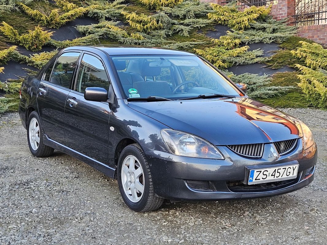 Mitsubishi Lancer VIII 1.6 Comfort + 2003