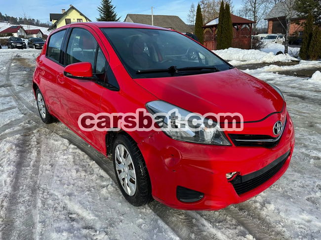 Toyota Yaris III 1.0 Active 2013