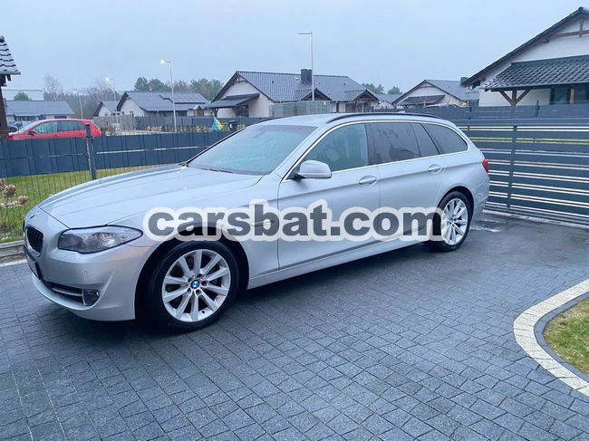 BMW 5 Series F10/F11 520d Touring 2011