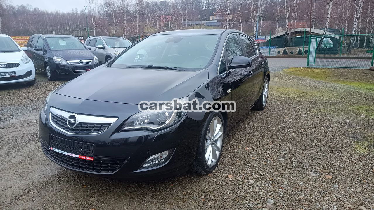 Opel Astra J 1.4 Turbo Innovation 2012