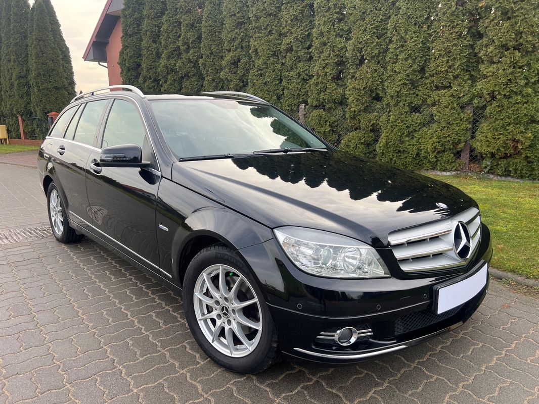 Mercedes-Benz C W204 180 T BlueEFFICIENCY 7G-TRONIC Avantgarde 2010