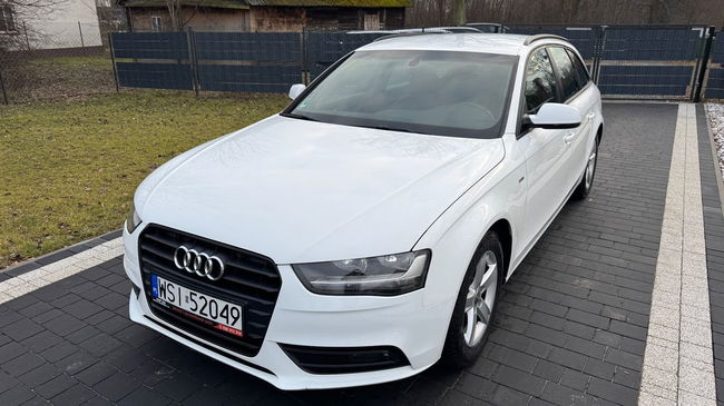 Audi A4 B8 Avant 2.0 TDI DPF S line Sportpaket (plus) 2012