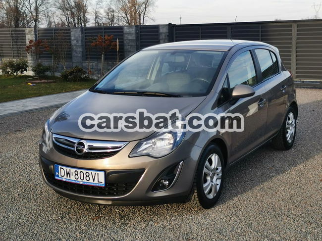 Opel Corsa D 1.4 16V Cosmo 2014