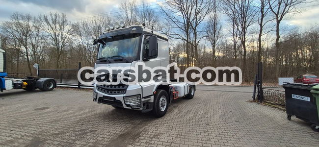 Mercedes-Benz Arocs 2015