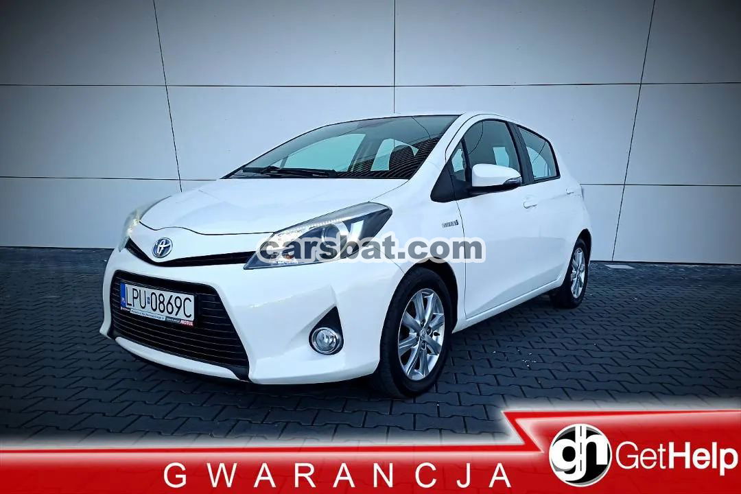 Toyota Yaris III Hybrid 100 Selection 2014