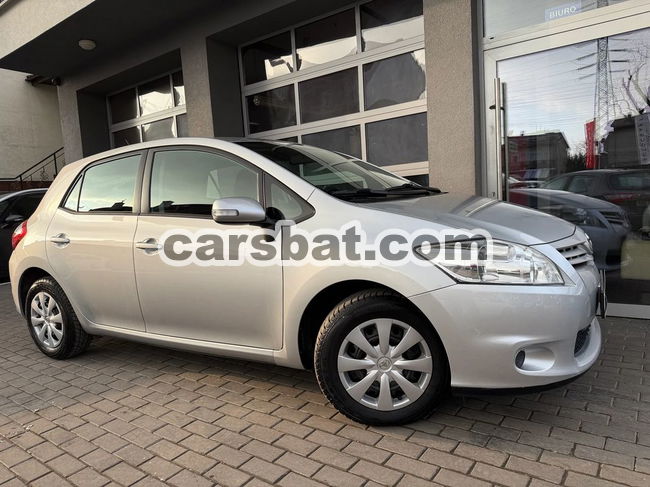 Toyota Auris II 1.33 VVT-i Active 2012