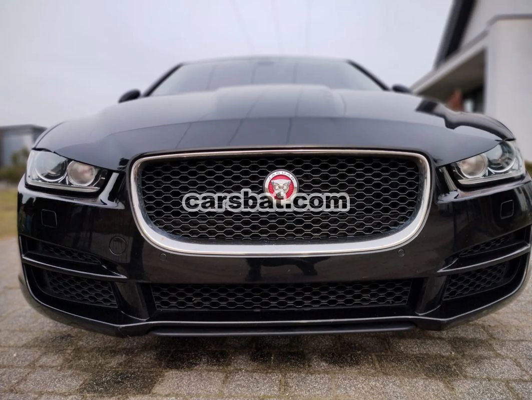 Jaguar XE 2018