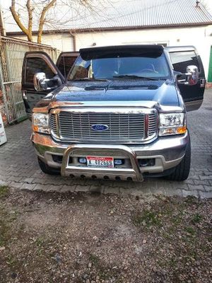 Ford Excursion 6.8 Limited 4WD 2000