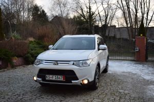 Mitsubishi Outlander III 2.2 DID Instyle Navi 2014