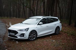 Ford Focus Mk4 1.5 EcoBlue SCR ST-Line 2022