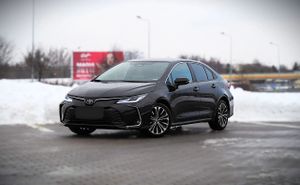 Toyota Corolla Seria E21 1.8 Hybrid Style 2023