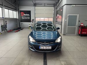 Opel Astra J 1.4 Turbo ecoFLEX Start/Stop Exklusiv 2013