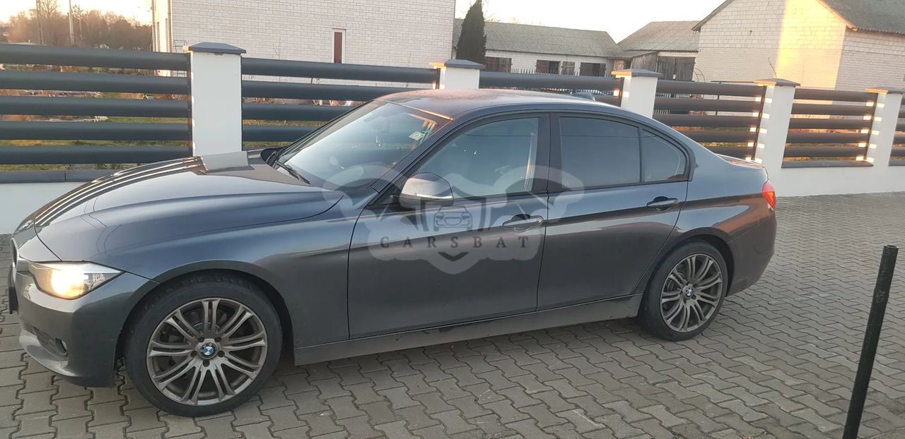 BMW 3 Series F30/F31 320i 2012