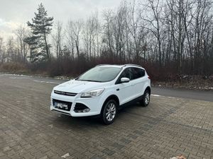 Ford Kuga II 2.0 TDCi 2x4 Titanium 2016